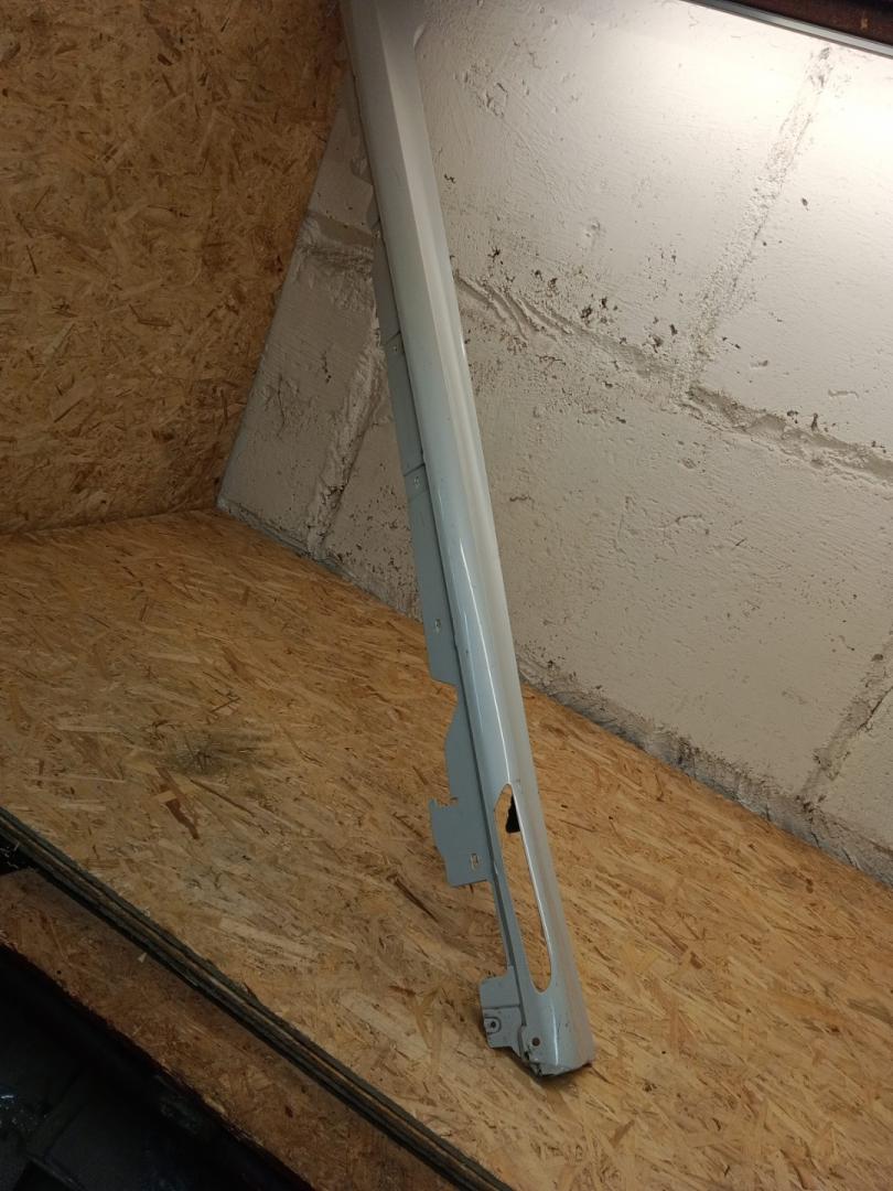 накладка на порог BMW 3 серия G20 2022, 2.0 л., B46 B20 B, бензин, АКПП, mineral-weiss metallic, седан, задний привод, 7428032 - фото №1