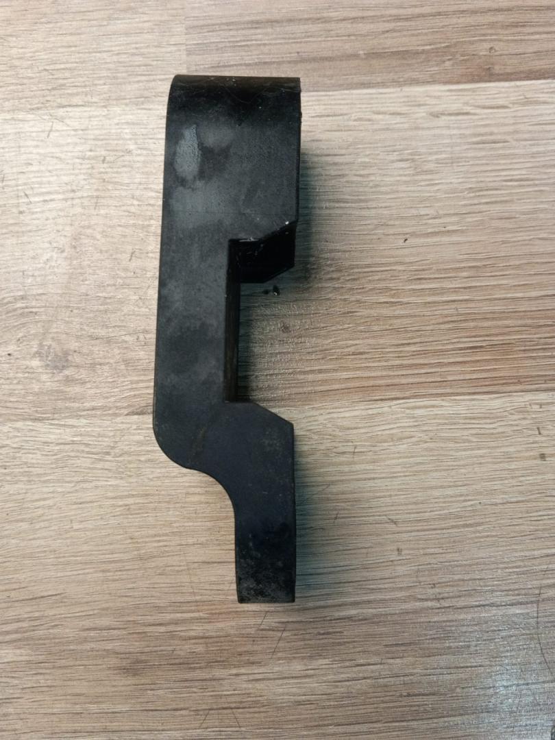 крепление стабилизатора / втулки стабилизатора BMW 5 серия G30/G31 2019, 4.4 л., N63 B44 C, бензин, АКПП, rhodonite silver metallic, седан, полный привод, 31356861471, 6861471 - фото №1