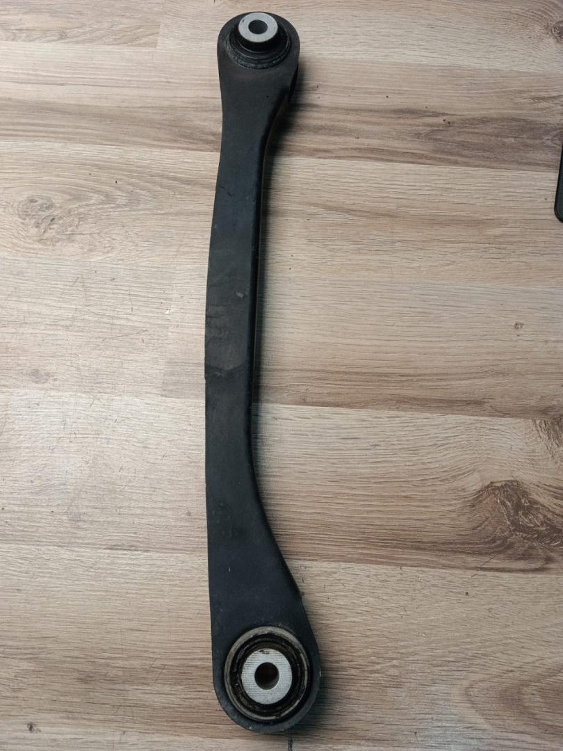 рычаг задний левый BMW 5 серия G30/G31 2019, 4.4 л., N63 B44 C, бензин, АКПП, rhodonite silver metallic, седан, полный привод, 33326861125, 6861125 - фото №1