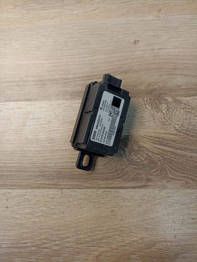 Блок управления Controller Touch BMW 5 серия G30/G31 2019, 4.4 л., N63 B44 C, бензин, АКПП, rhodonite silver metallic, седан, полный привод, 61359864933, 9864933 - фото №1