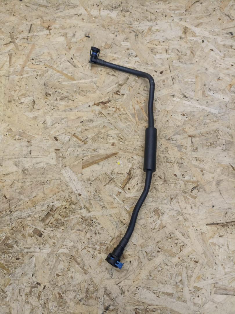 патрубок (трубопровод, шланг) BMW 5 серия G30/G31 2019, 4.4 л., N63 B44 C, бензин, АКПП, rhodonite silver metallic, седан, полный привод, 13908601845, 8601845 - фото №1