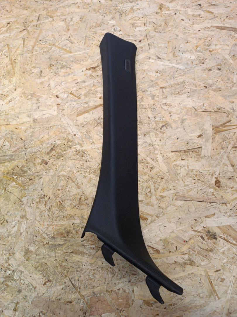 обшивка стойки BMW 5 серия G30/G31 2019, 4.4 л., N63 B44 C, бензин, АКПП, rhodonite silver metallic, седан, полный привод, 51438065021, 8065021, 51437384525, 7384525 - фото №1