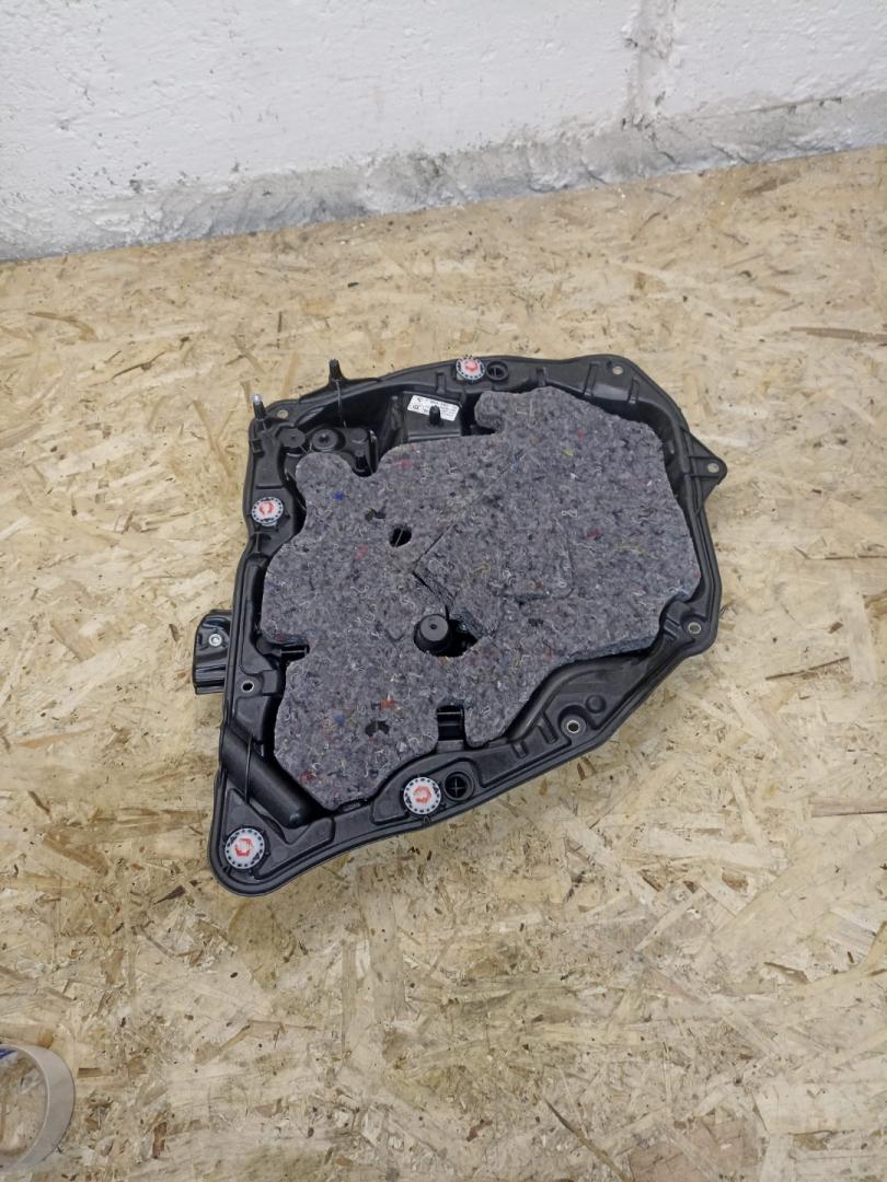 стеклоподъемник задний левый BMW 5 серия G30/G31 2019, 4.4 л., N63 B44 C, бензин, АКПП, rhodonite silver metallic, седан, полный привод, 51357455083, 7455083, 7365167 - фото №1