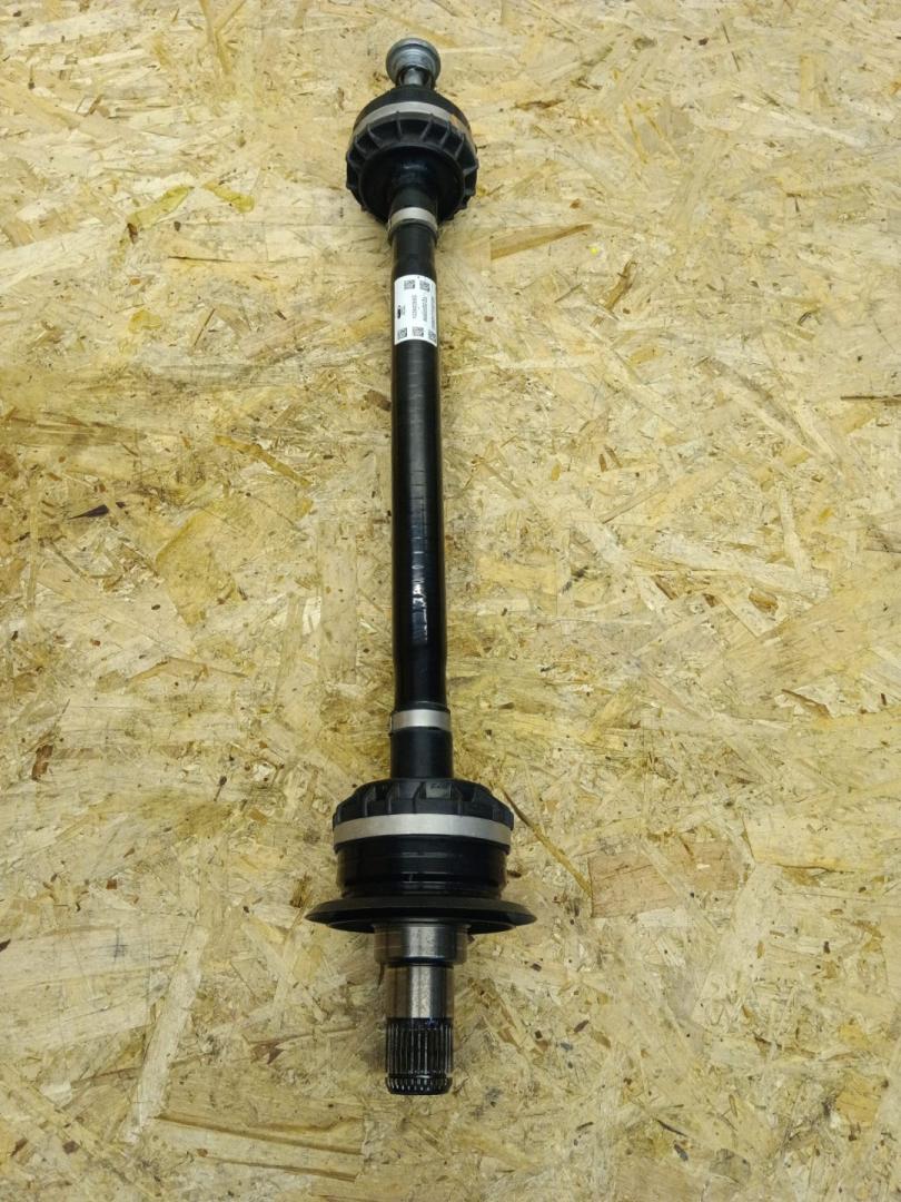 полуось задняя (приводной вал, ШРУС) BMW 4 серия G22/G23 G22 2021, 3.0 л., B58B30B, бензин, АКПП, a96, купе, полный привод, 8689555, 33208689555 - фото №1