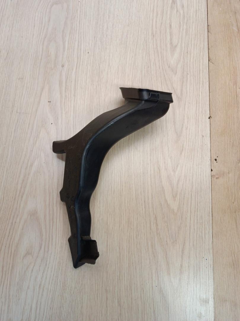 воздуховод BMW 4 Gran Coupe G26 2023, 2.0 л., B46 B20 B, бензин, АКПП, 475, лифтбэк, задний привод, 6805553, 64226805553 - фото №1