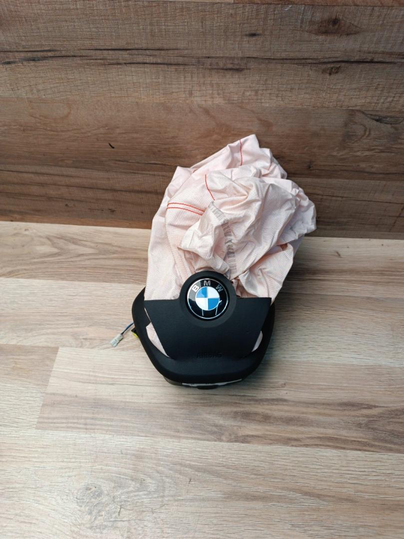 подушка безопасности водителя BMW 4 Gran Coupe G26 2023, 2.0 л., B46 B20 B, бензин, АКПП, 475, лифтбэк, задний привод, 32305A250C1, 5A250C1 - фото №1
