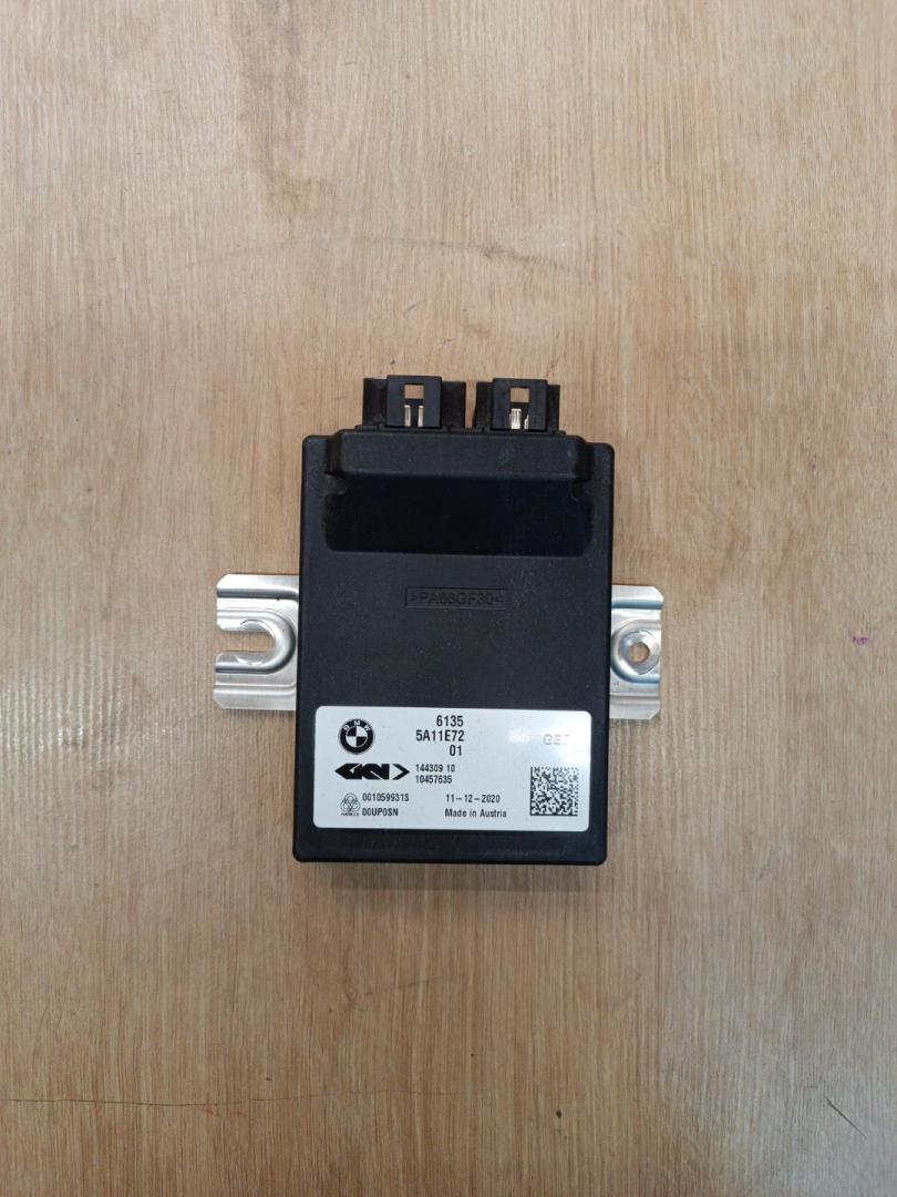 блок управления заднего редуктора BMW X3 M F97 2021, 3.0 л., s58b30a, бензин, АКПП, a90, внедорожник 5 дв., полный привод, 5A11E72, 61355A11E72 - фото №1