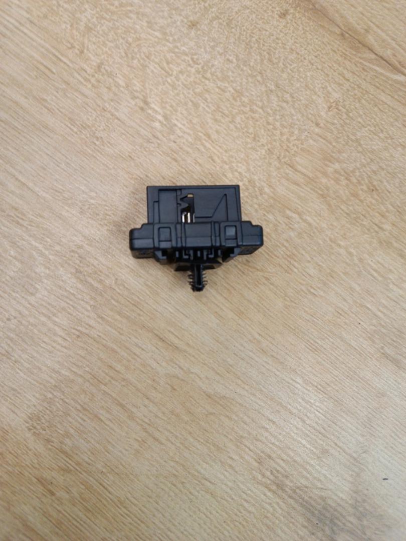 диагностический интерфейс BMW 2 серия F44 2023, 2.0 л., B48 A20 A, бензин, АКПП, 475, седан, передний привод, правый руль, 61136814609, 6814609 - фото №1