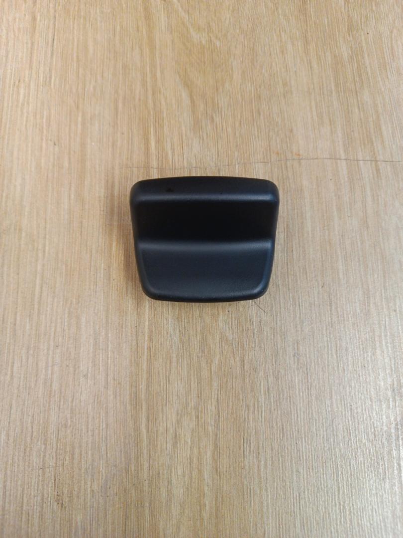 лючок обшивки багажника BMW 2 серия F44 2023, 2.0 л., B48 A20 A, бензин, АКПП, 475, седан, передний привод, правый руль, 7408869, 51477408869 - фото №1