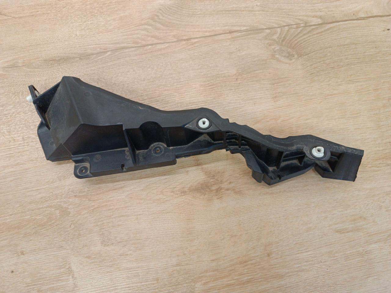 планка под капот BMW X7 G07 2021, 3.0 л., B58B30C, бензин, АКПП, 475(black-sapphire metallic), внедорожник 5 дв., полный привод, 9866391, 61139866391 - фото №1