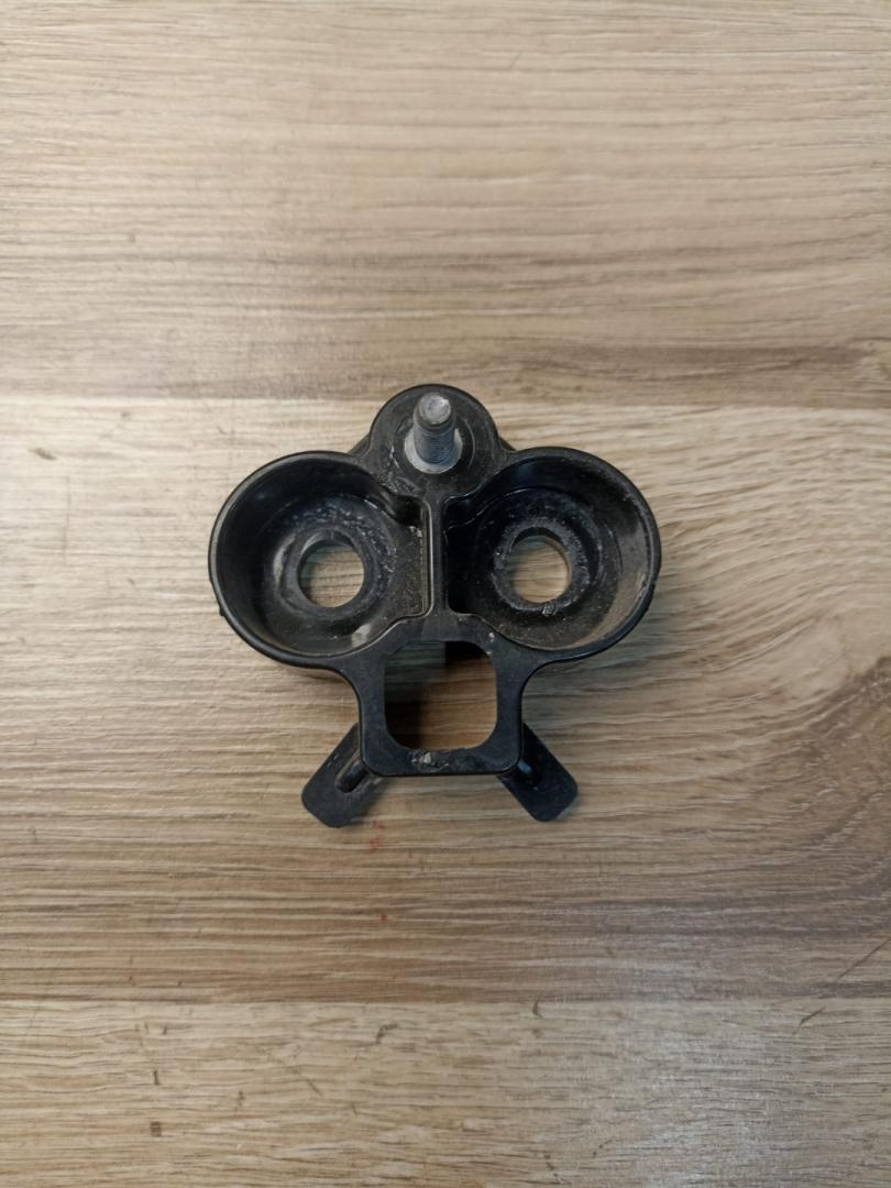 Крепление бампера заднего BMW X7 G07 2021, 3.0 л., B58B30C, бензин, АКПП, 475(black-sapphire metallic), внедорожник 5 дв., полный привод, 51127487524, 7487524 - фото №1