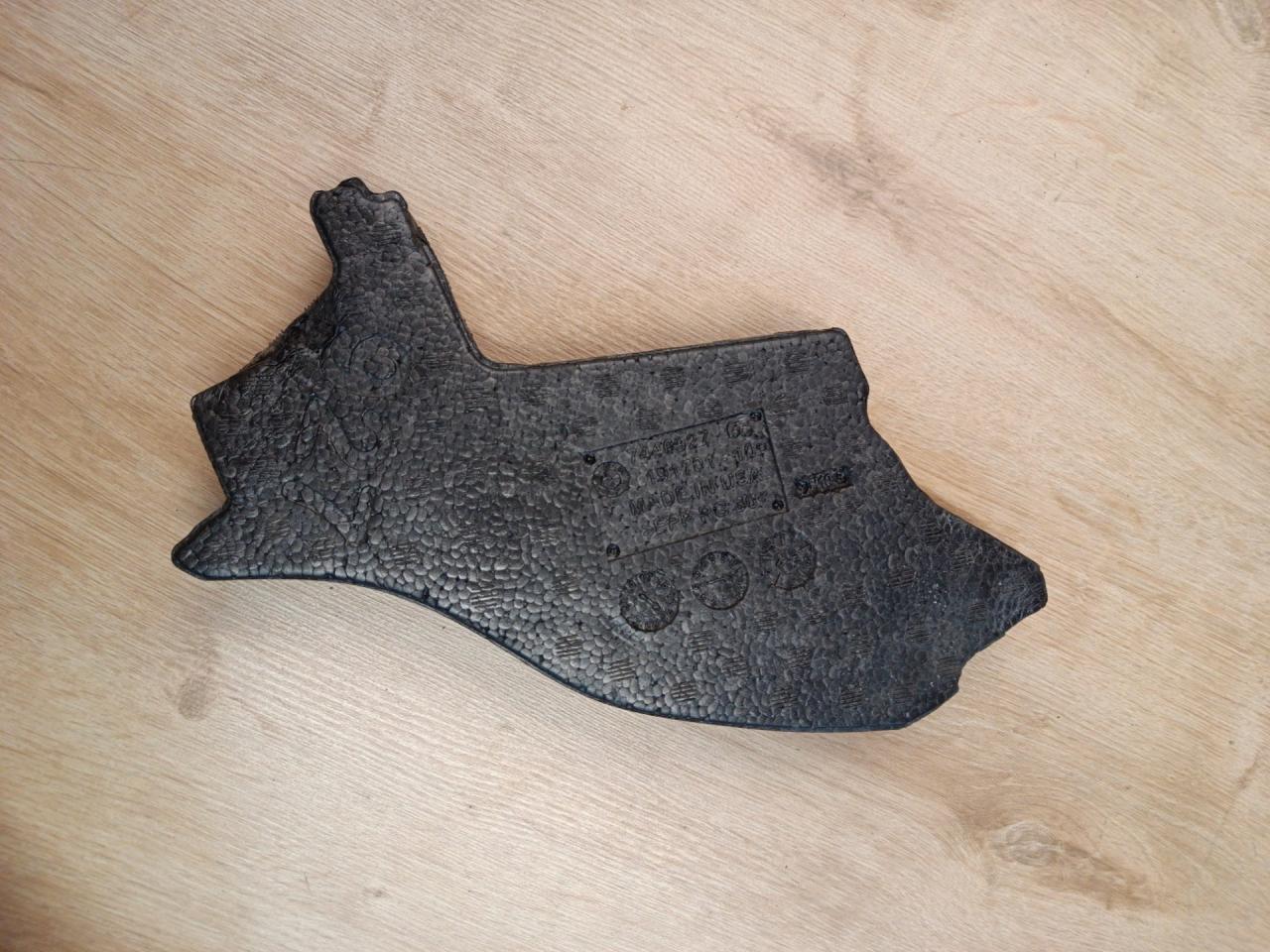 уплотнитель BMW X7 G07 2021, 3.0 л., B58B30C, бензин, АКПП, 475(black-sapphire metallic), внедорожник 5 дв., полный привод, 7446927, 51487446927 - фото №1