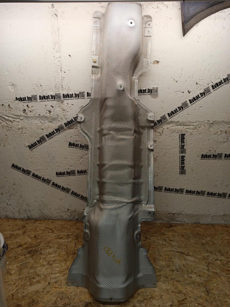 тепловой экран глушителя BMW 2 серия F44 2023, 2.0 л., B48 A20 A, бензин, АКПП, 475, седан, передний привод, правый руль, 7436582, 51487436582 - фото №1