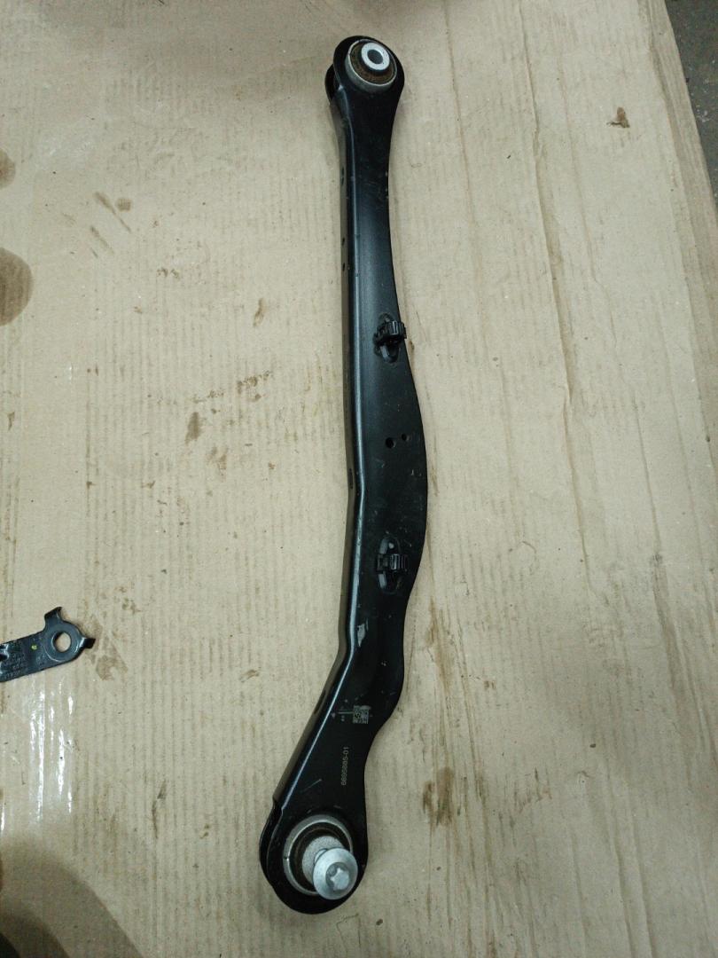 рычаг задний BMW 2 серия F44 2023, 2.0 л., B48 A20 A, бензин, АКПП, 475, седан, передний привод, правый руль, 6895885, 33306895885 - фото №1