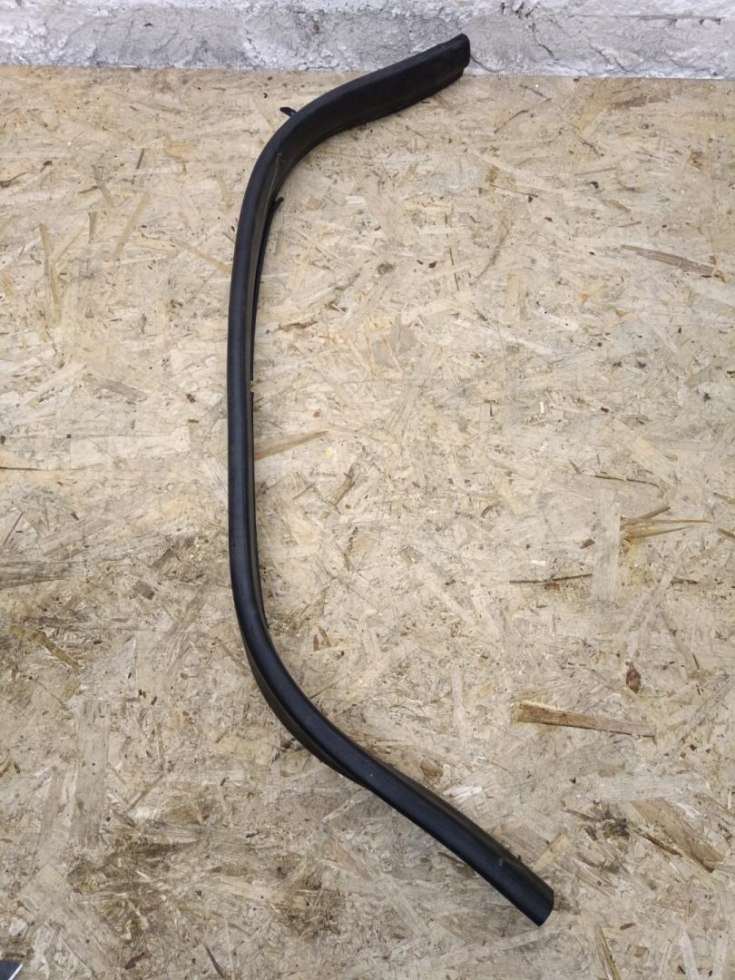 уплотнитель подкапотного пространства BMW X3 M F97 2021, 3.0 л., s58b30a, бензин, АКПП, a90, внедорожник 5 дв., полный привод, 7397486, 51767397486 - фото №1