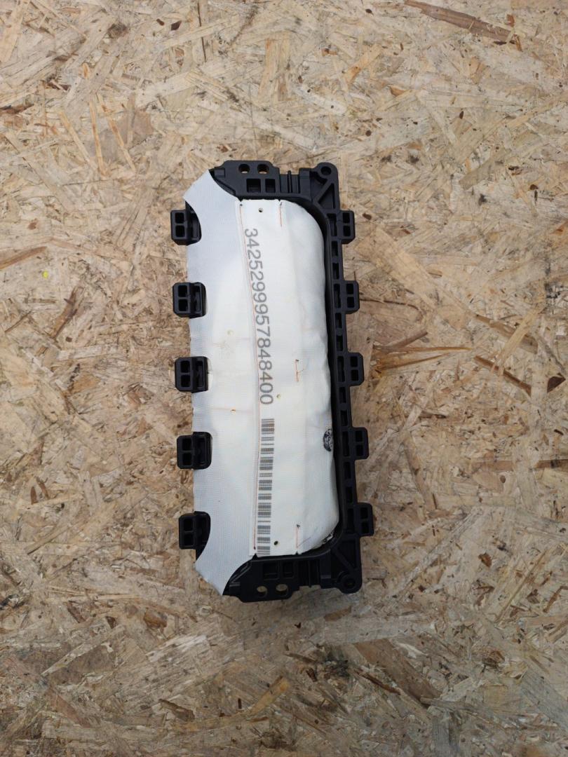 подушка безопасности пассажира BMW 2 серия F44 2023, 2.0 л., B48 A20 A, бензин, АКПП, 475, седан, передний привод, правый руль, 6822957, 72126822957 - фото №1