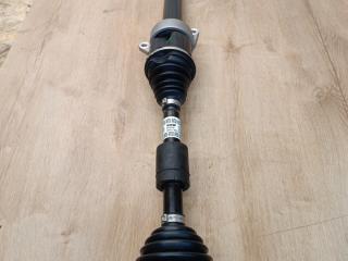 полуось передняя правая (приводной вал, ШРУС) BMW 2 серия F44 2023, 2.0 л., B48 A20 A, бензин, АКПП, 475, седан, передний привод, правый руль, 5A2E048, 31605A2E048