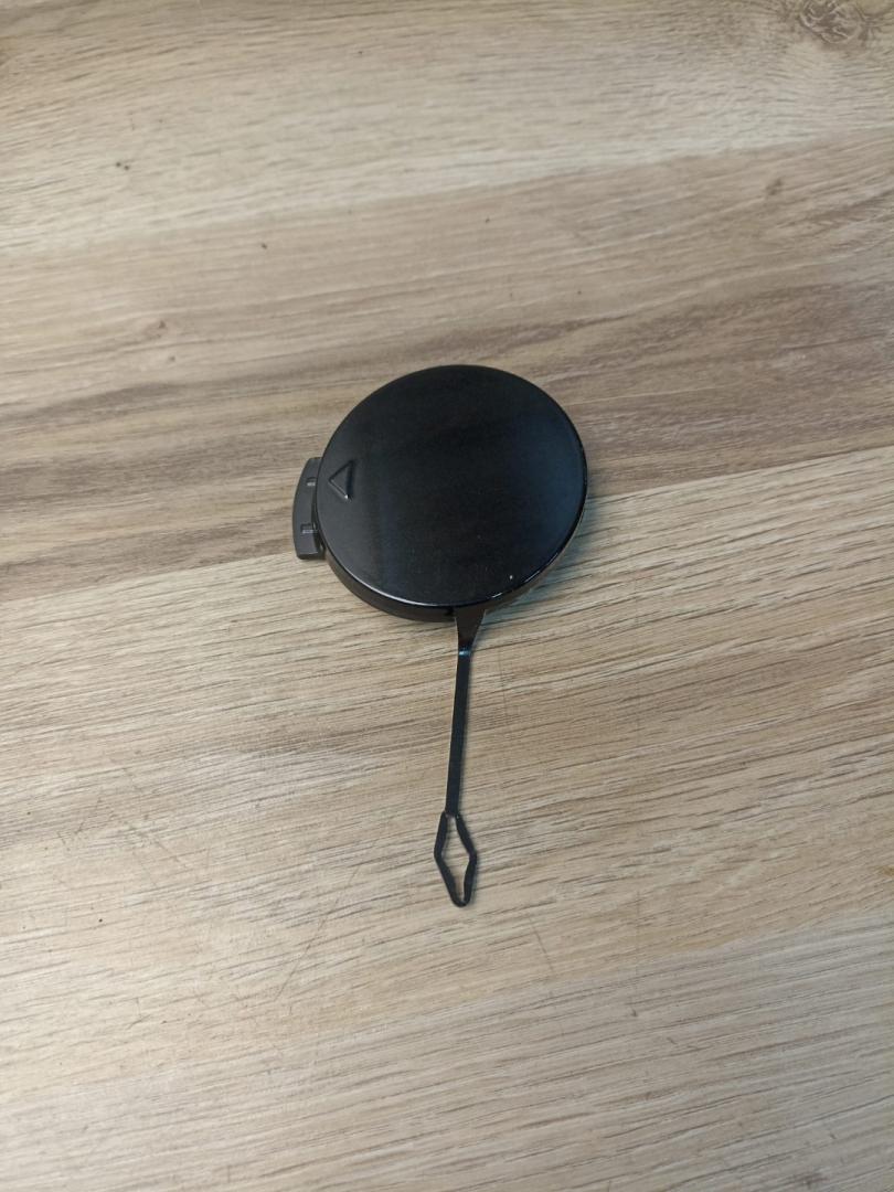 заглушка (решетка) в бампер BMW 2 серия F44 2023, 2.0 л., B48 A20 A, бензин, АКПП, 475, седан, передний привод, правый руль, 51118075479, 8075479, 51118080705, 8800705 - фото №1