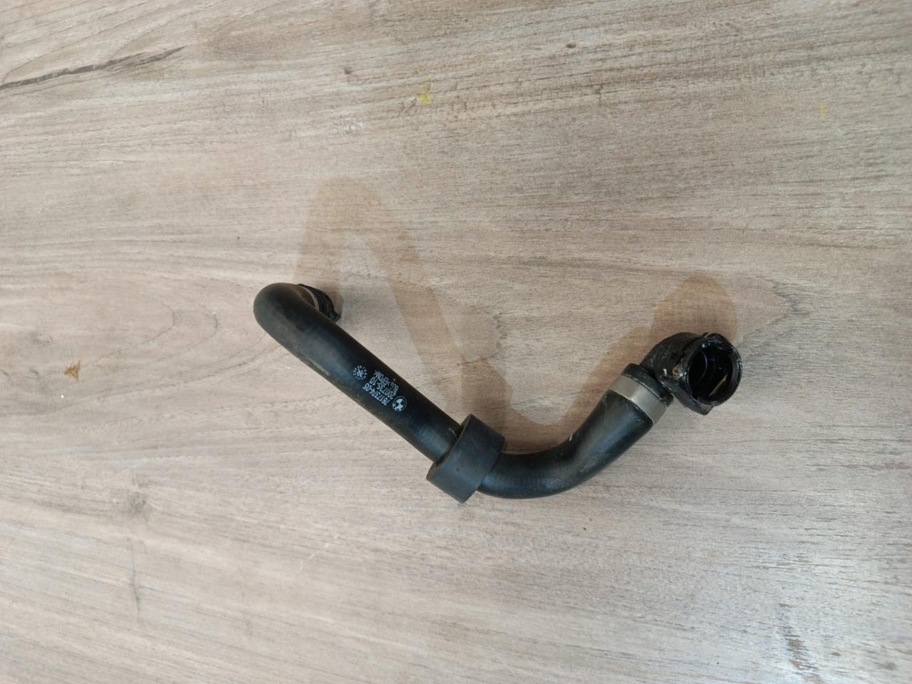 патрубок радиатора BMW 2 серия F44 2023, 2.0 л., B48 A20 A, бензин, АКПП, 475, седан, передний привод, правый руль, 7617374, 17127617374 - фото №1