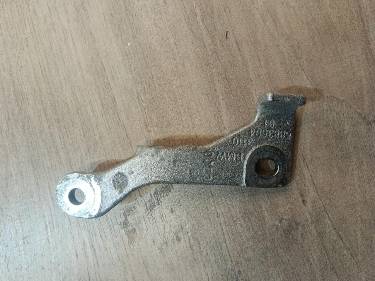 кронштейн (крепление) BMW 4 Gran Coupe G26 2023, 2.0 л., B46 B20 B, бензин, АКПП, 475, лифтбэк, задний привод, 6883604, 31106883604 - фото №1