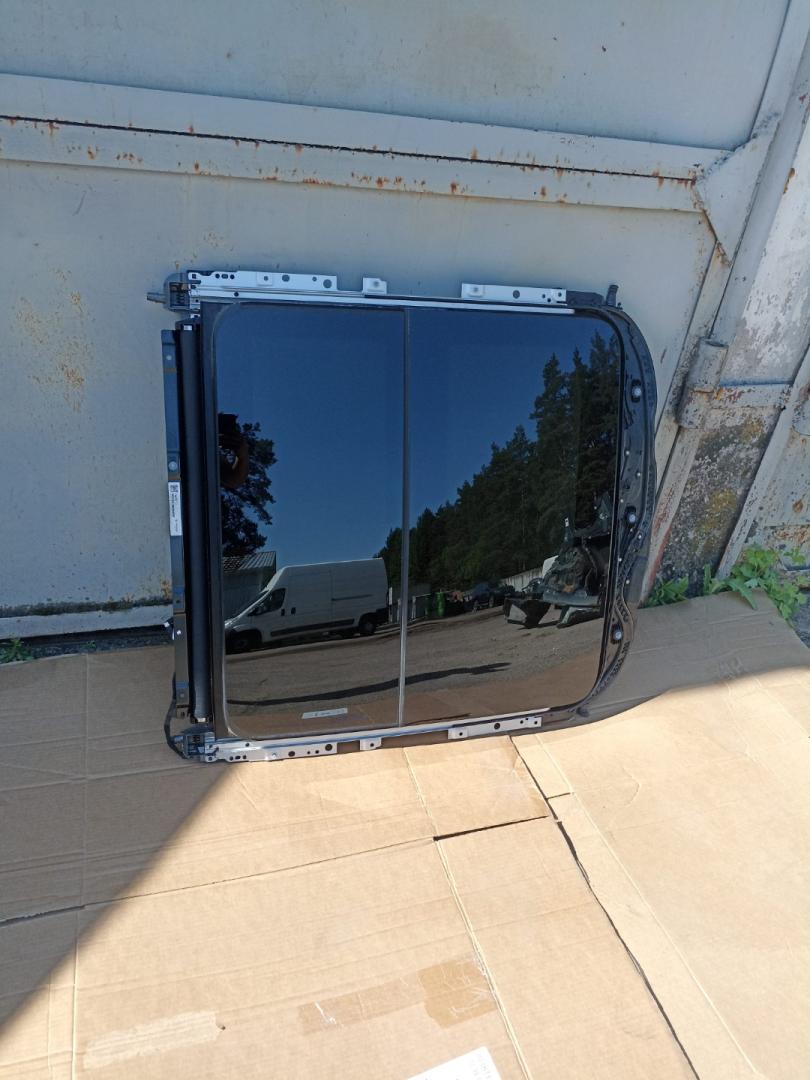 люк BMW 2 серия F44 2023, 2.0 л., B48 A20 A, бензин, АКПП, 475, седан, передний привод, правый руль, 54109466549, 9466549, 54109466550, 9466550, 54109466553, 9466553, 54109466556, 9466556 - фото №1