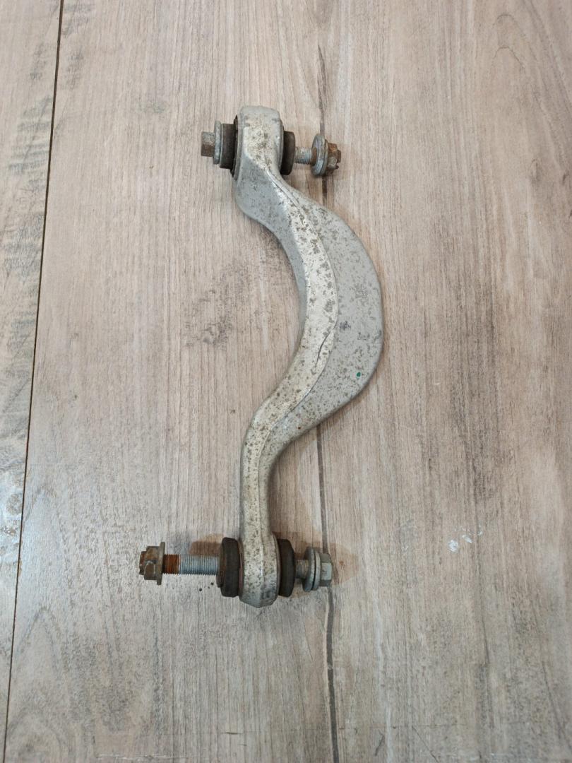 рычаг задний правый BMW X7 G07 2019, 4.4 л., N63B44D, бензин, АКПП, 416, внедорожник 5 дв., полный привод, 33306878022, 6878022, 33326878022 - фото №1