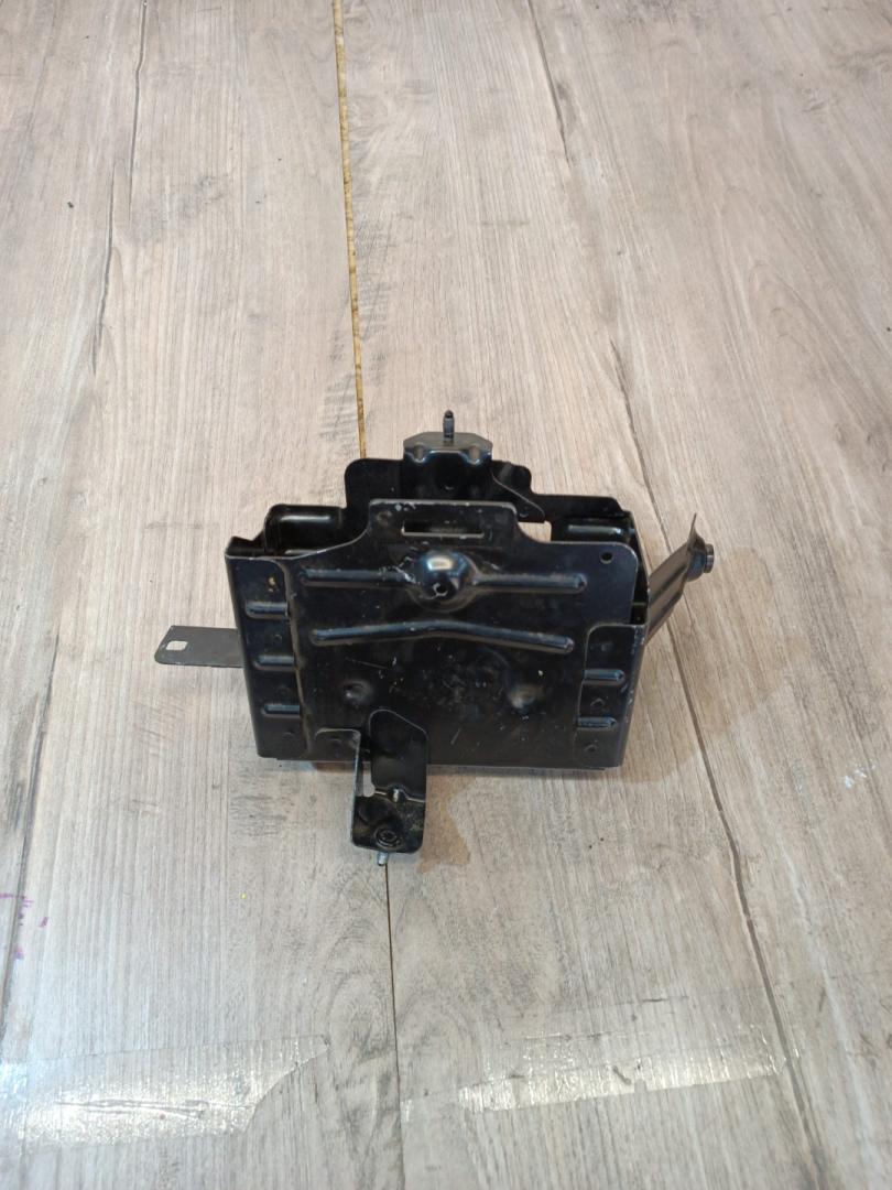 кронштейн (крепление) BMW X7 G07 2019, 4.4 л., N63B44D, бензин, АКПП, 416, внедорожник 5 дв., полный привод, 9395486, 61219395486 - фото №1