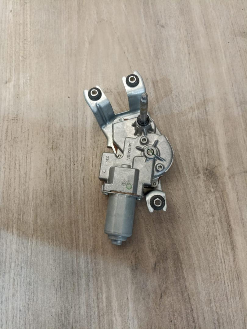 моторчик заднего стеклоочистителя (дворника) BMW X7 G07 2019, 4.4 л., N63B44D, бензин, АКПП, 416, внедорожник 5 дв., полный привод, 67637453144, 7453144 - фото №1