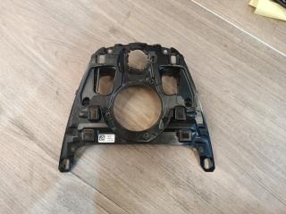 кронштейн (крепление) BMW 5 серия G30/G31 2019, 4.4 л., N63 B44 C, бензин, АКПП, rhodonite silver metallic, седан, полный привод, 9358056