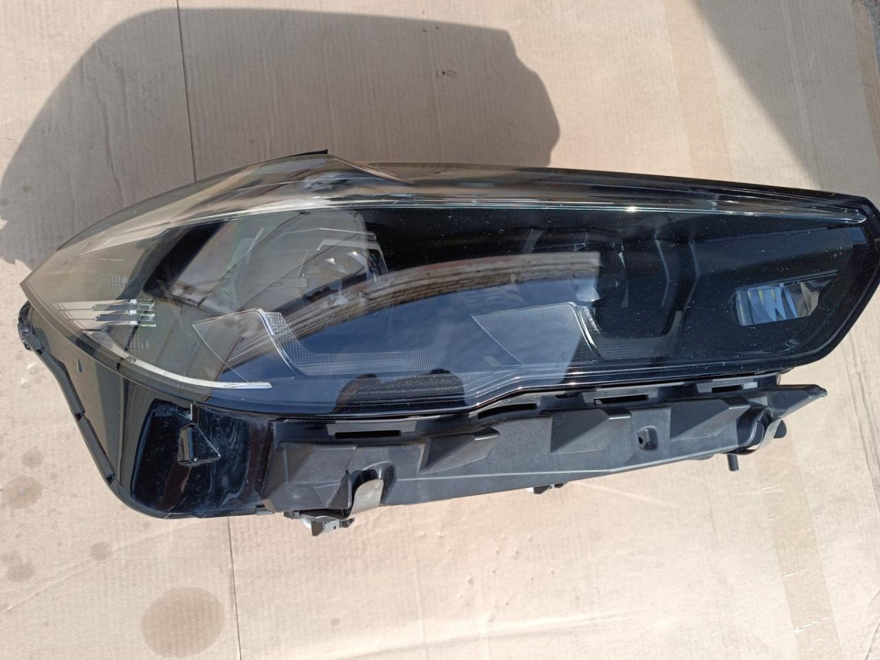 фара правая BMW X5 G05 2022, 3.0 л., B58B30C, бензин, АКПП, c27(arktis-grau brillanteffekt), внедорожник 5 дв., полный привод, правый руль, 5A27992, 63119850420, 9850420 - фото №1