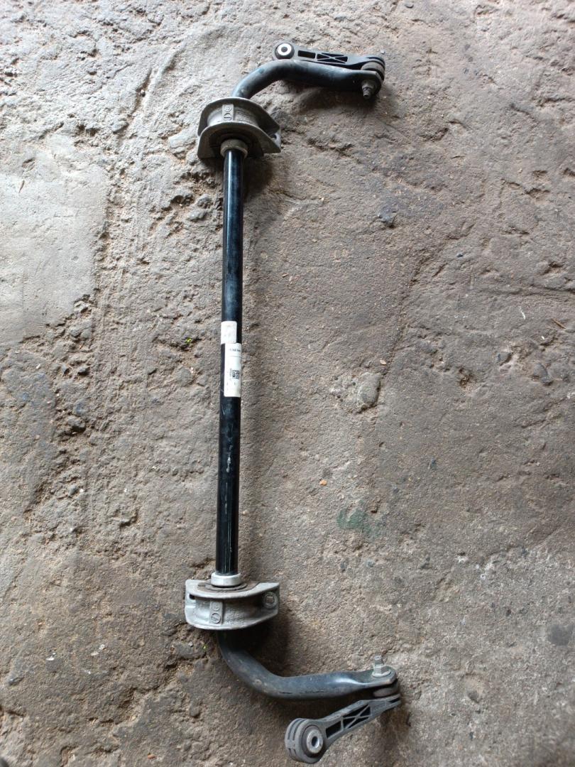 стабилизатор подвески задний BMW X5 G05 2022, 3.0 л., B58B30C, бензин, АКПП, c27(arktis-grau brillanteffekt), внедорожник 5 дв., полный привод, правый руль, 6893548, 33556893548 - фото №1