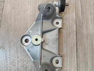 кронштейн (крепление) BMW X5 G05 2022, 3.0 л., B58B30C, бензин, АКПП, c27(arktis-grau brillanteffekt), внедорожник 5 дв., полный привод, правый руль, 51617337921, 7337921