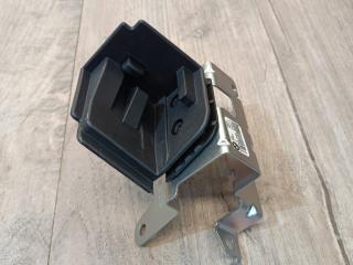 крепление шторки багажника правое BMW X5 G05 2022, 3.0 л., B58B30C, бензин, АКПП, c27(arktis-grau brillanteffekt), внедорожник 5 дв., полный привод, правый руль, 51477438267, 7438267