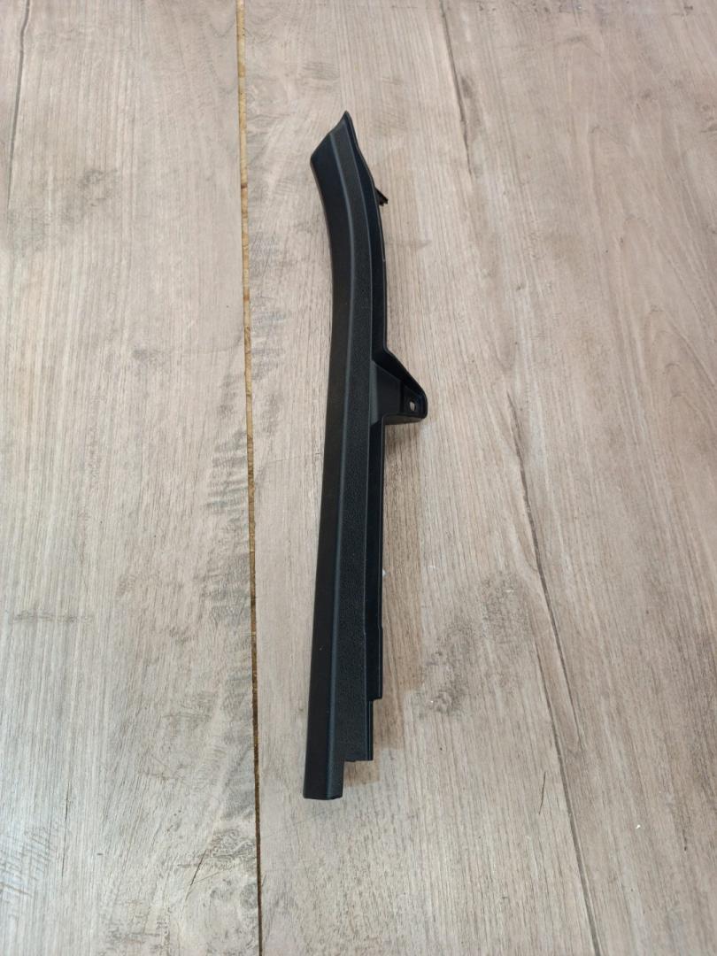 пластик BMW X5 G05 2022, 3.0 л., B58B30C, бензин, АКПП, c27(arktis-grau brillanteffekt), внедорожник 5 дв., полный привод, правый руль, 51437484114, 7484114 - фото №1