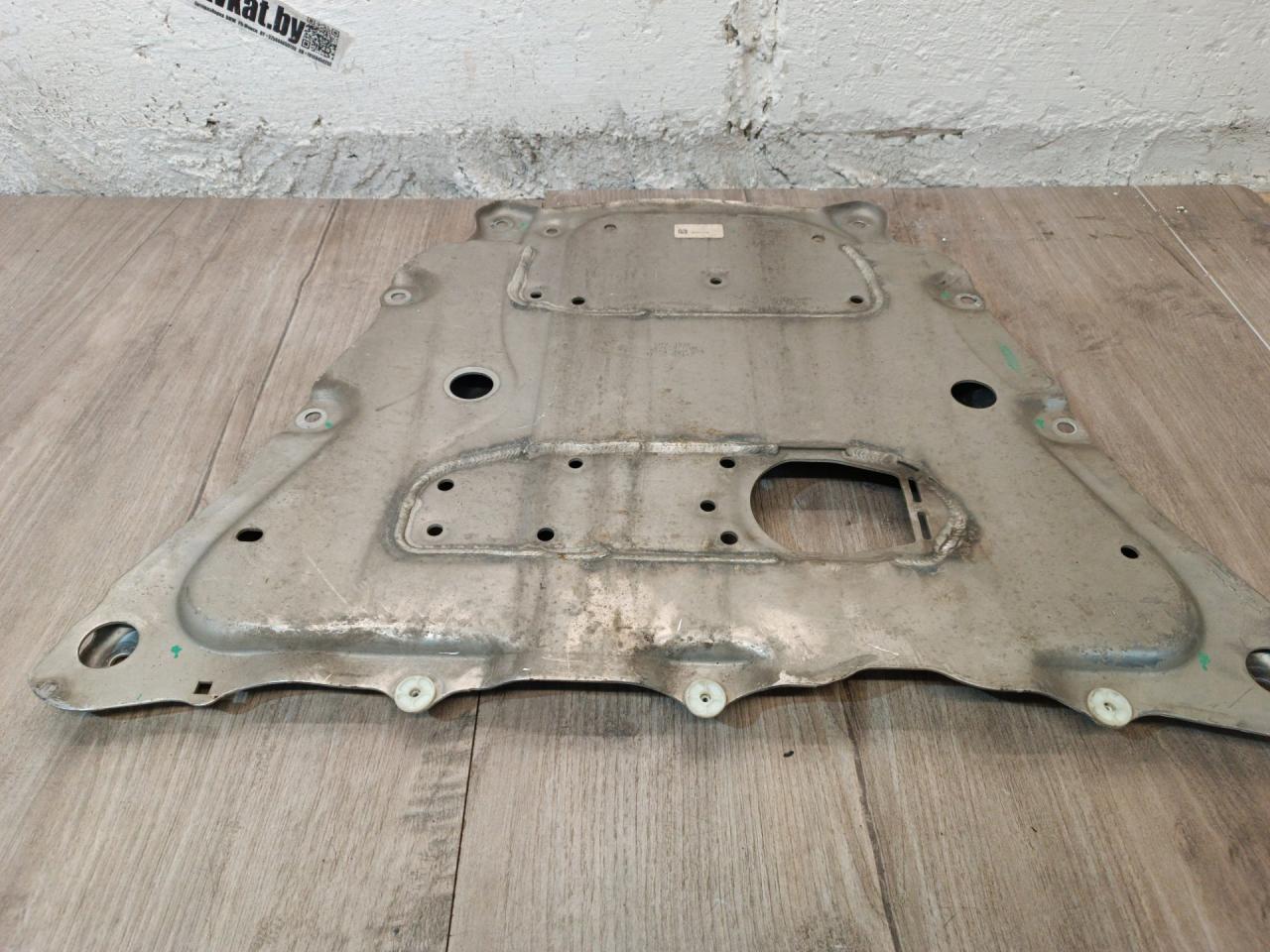 защита двигателя BMW X5 G05 2022, 3.0 л., B58B30C, бензин, АКПП, c27(arktis-grau brillanteffekt), внедорожник 5 дв., полный привод, правый руль, 33106862071, 6862071 - фото №1