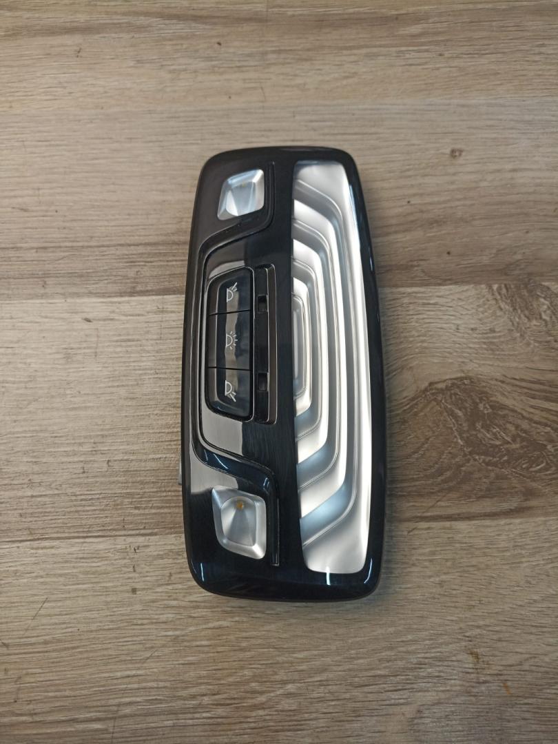 фонарь салона (плафон) BMW X5 G05 2022, 3.0 л., B58B30C, бензин, АКПП, c27(arktis-grau brillanteffekt), внедорожник 5 дв., полный привод, правый руль, 63319490427, 9490427 - фото №1