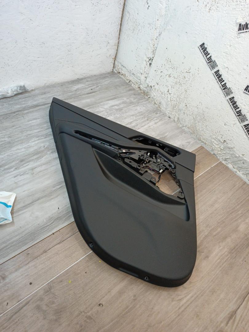 обшивка двери задняя левая BMW X5 G05 2022, 3.0 л., B58B30C, бензин, АКПП, c27(arktis-grau brillanteffekt), внедорожник 5 дв., полный привод, правый руль, 7454713, 51417454713 - фото №1