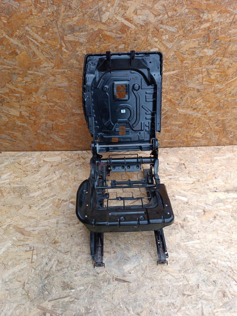 каркас сиденья задний правый BMW X7 G07 2019, 4.4 л., N63B44D, бензин, АКПП, 416, внедорожник 5 дв., полный привод, 52207437544, 7437544 - фото №1