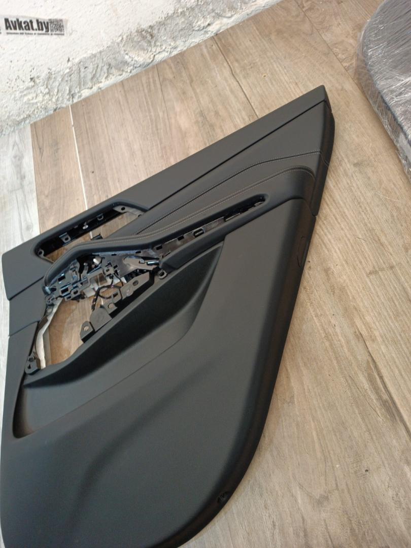 обшивка двери задняя правая BMW X5 G05 2022, 3.0 л., B58B30C, бензин, АКПП, c27(arktis-grau brillanteffekt), внедорожник 5 дв., полный привод, правый руль, 7454713, 51417454713 - фото №1