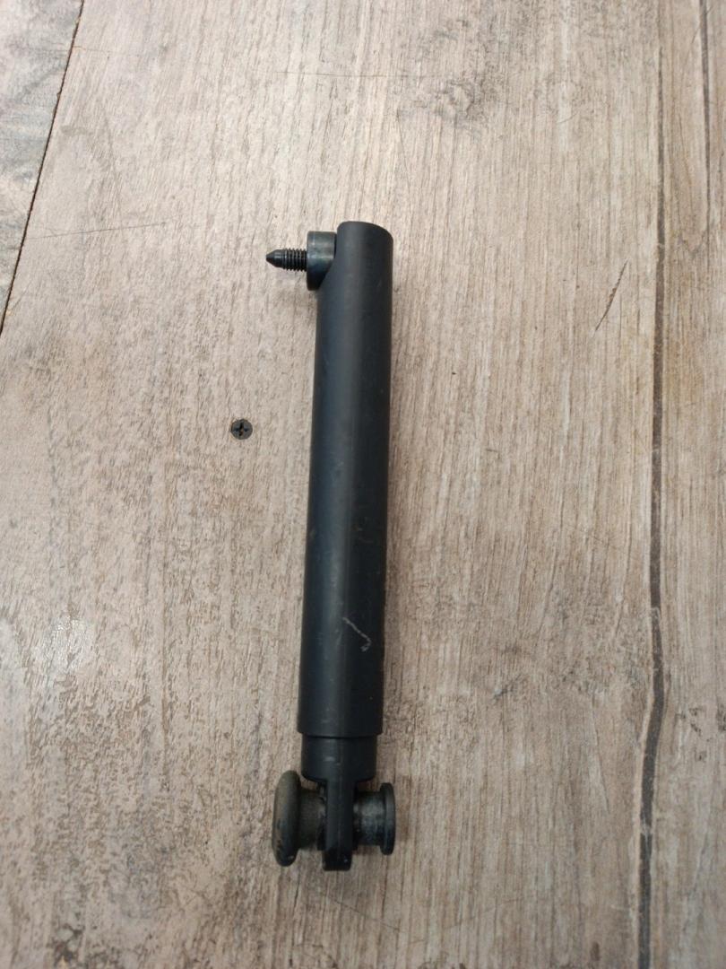 амортизатор крышки багажника (3-5 двери) BMW X5 G05 2022, 3.0 л., B58B30C, бензин, АКПП, c27, внедорожник 5 дв., полный привод, 7473097, 51247473097 - фото №1