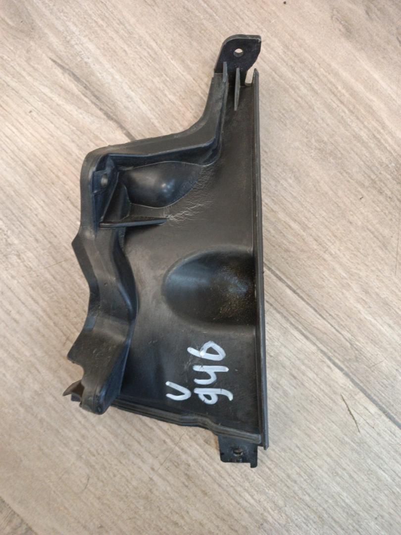 подкапотный пластик BMW X5 G05 2022, 3.0 л., B58B30C, бензин, АКПП, c27, внедорожник 5 дв., полный привод, 51717424944, 7424944 - фото №1