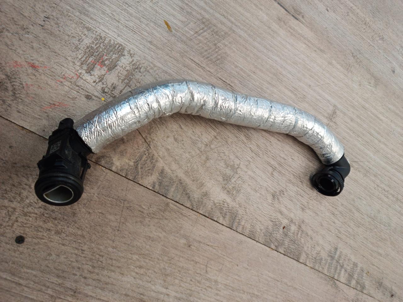 трубка вентиляции картерных газов BMW X5 G05 2022, 3.0 л., B58B30C, бензин, АКПП, c27, внедорожник 5 дв., полный привод, 11157936327, 7936327 - фото №1