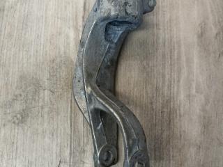 кронштейн (крепление) BMW X5 G05 [рестайлинг] G05 2024, 4.4 л., S68B44A, бензин, АКПП, c5a, внедорожник 5 дв., полный привод, 31126876683, 6876683