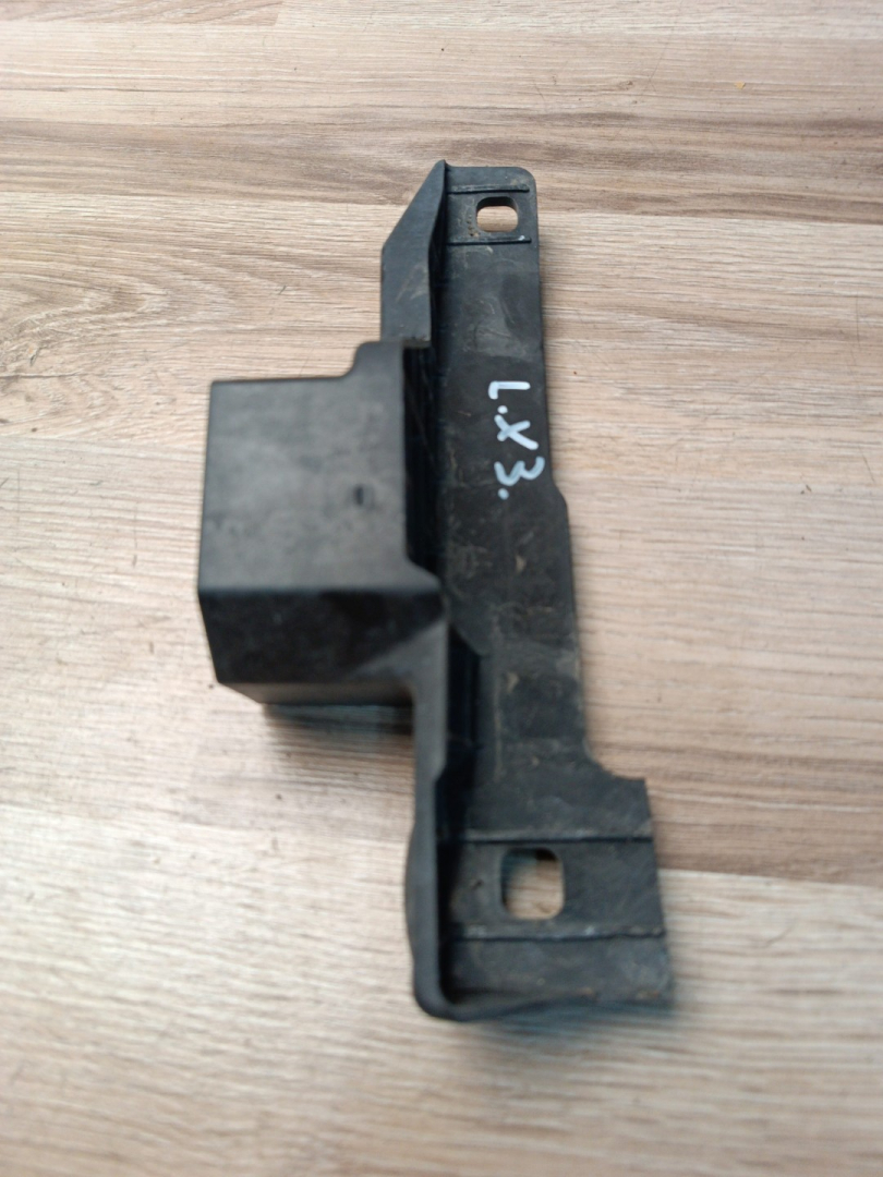 кронштейн радиатора BMW X3 G01 2020, 3.0 л., B58B30B, бензин, c1m, внедорожник 5 дв., полный привод, C67329 - фото №1