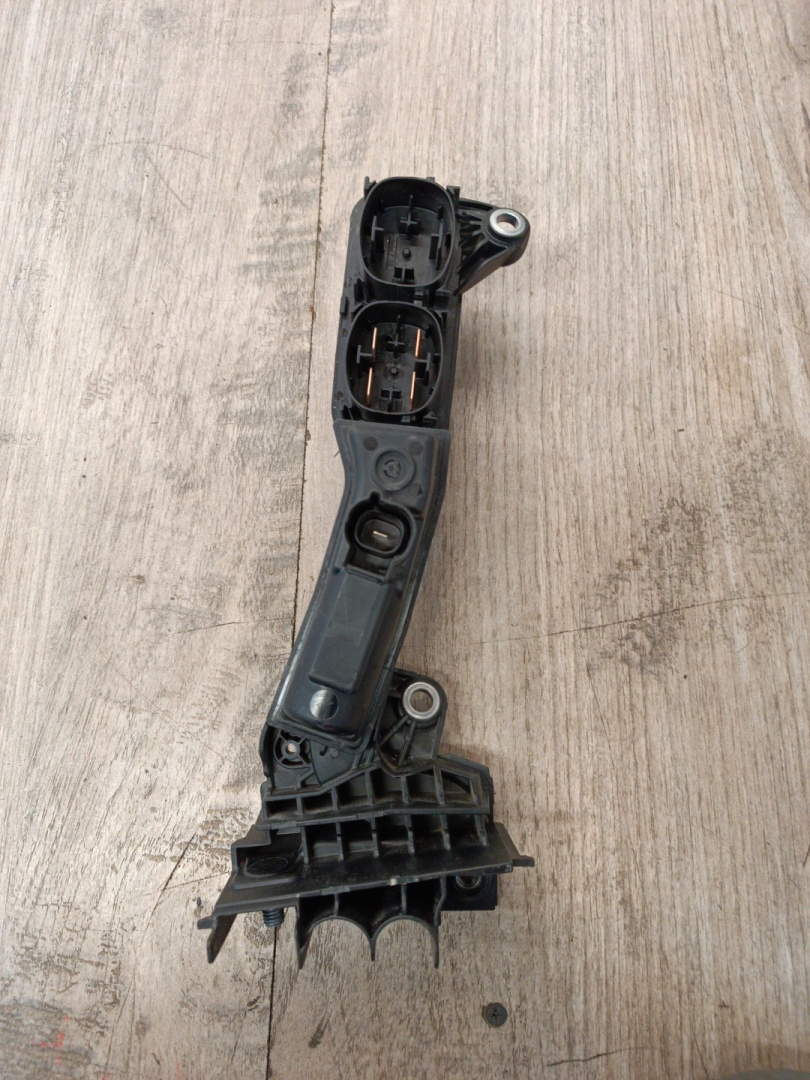 распределитель тока BMW X3 G01 2020, 3.0 л., B58B30B, бензин, c1m, внедорожник 5 дв., полный привод, 61149339824, 9339824 - фото №1