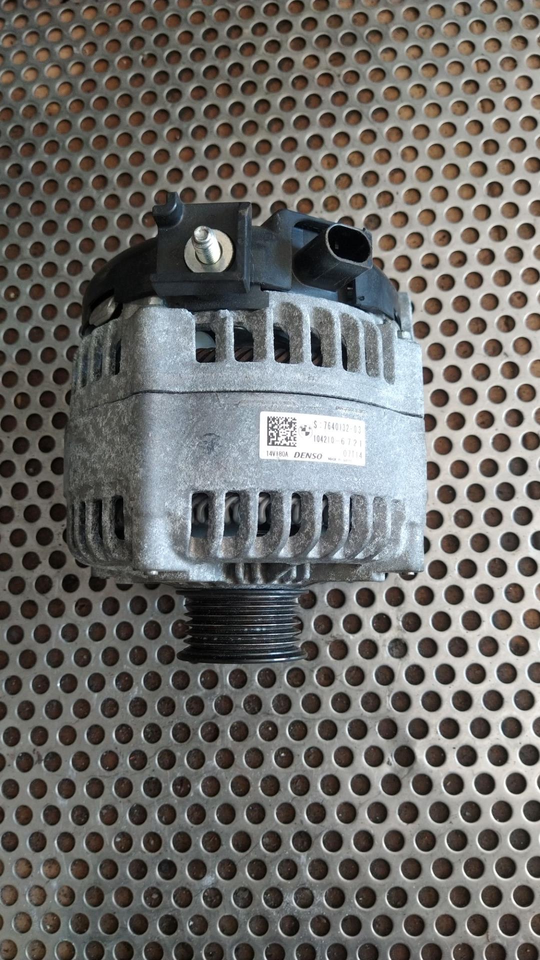 генератор BMW 4 серия F32/F33 F36 2016, 2.0 л., B47 D20 B, дизель, АКПП, хетчбэк 5 дв., полный привод, правый руль, 7640132, 21317640132 - фото №1