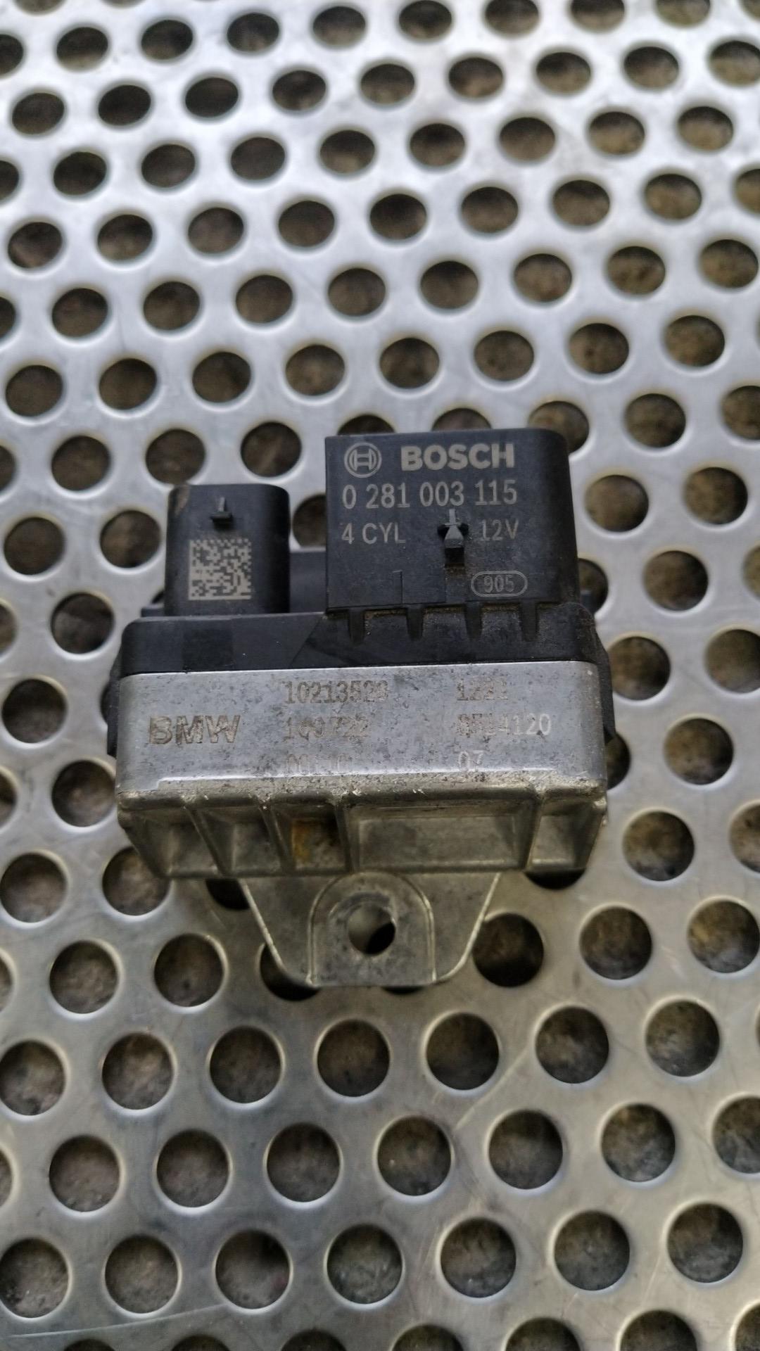 реле накала свечей BMW 4 серия F32/F33 F36 2016, 2.0 л., B47 D20 B, дизель, АКПП, хетчбэк 5 дв., полный привод, правый руль, 8514120, 12218514120, 12218473750, 8473750 - фото №1