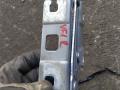 петля капота правая Mercedes-Benz M-Класс W164 2006, 3.2 л., дизель, АКПП, серебряно голубой, полный привод, правый руль, A2511880228 - фото №2