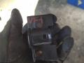 замок капота Mercedes-Benz M-Класс W164 2006, 3.2 л., дизель, АКПП, серебряно голубой, полный привод, правый руль, A2198800160 - фото №2