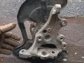 кулак поворотный правый Mercedes-Benz C-Класс W204/S204 2009, 2.1 л., OM 646.811, дизель, АКПП, черный, седан, правый руль - фото №2